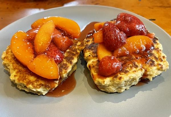 Pancakes with stewed fruit