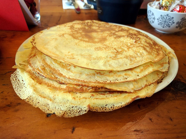 Stack of cooked crepes