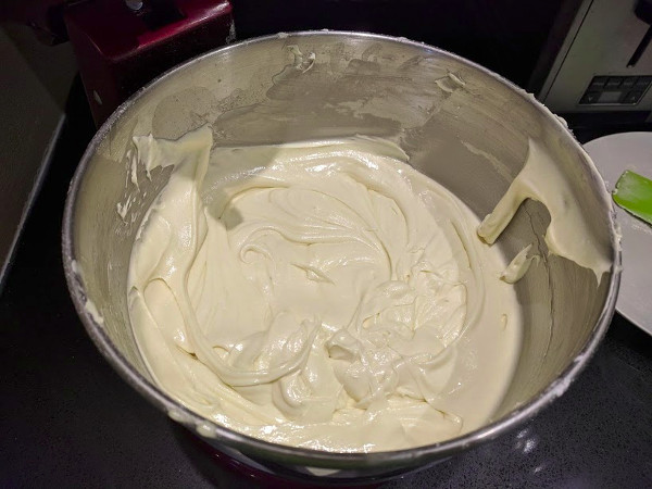 Cake mix after 20 minutes of blending
