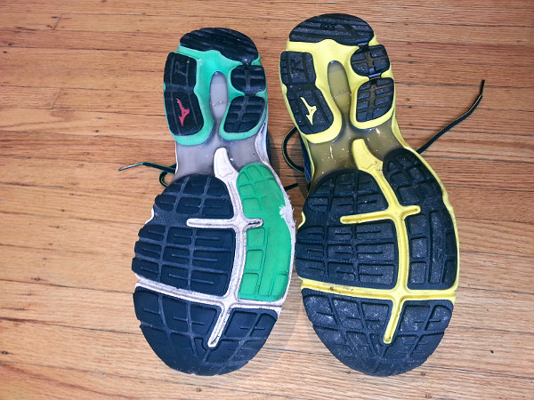 Wave Rider 19 sole, compared to worn-out Wave Rider 18